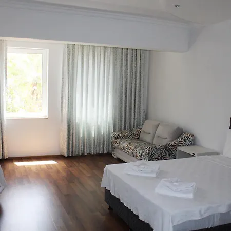 Hotel Carla *